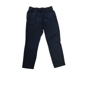 Lululemon exercise pants size 6
